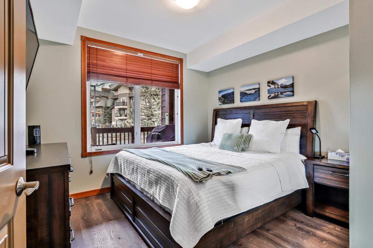 Inviting Rocky Mountain Hot Tub In Top Rated Condo Managed By Little Sister Getaways Canmore Exterior photo